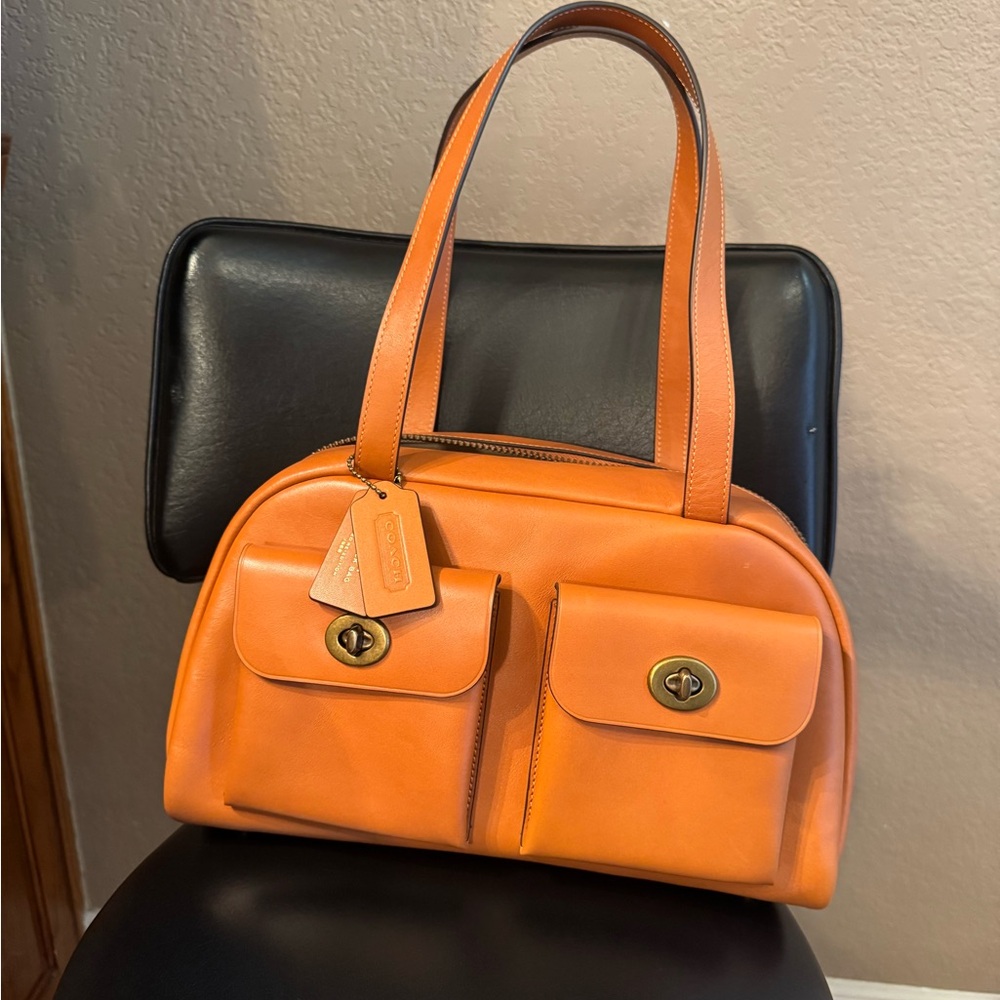 Coach shoulder purse new